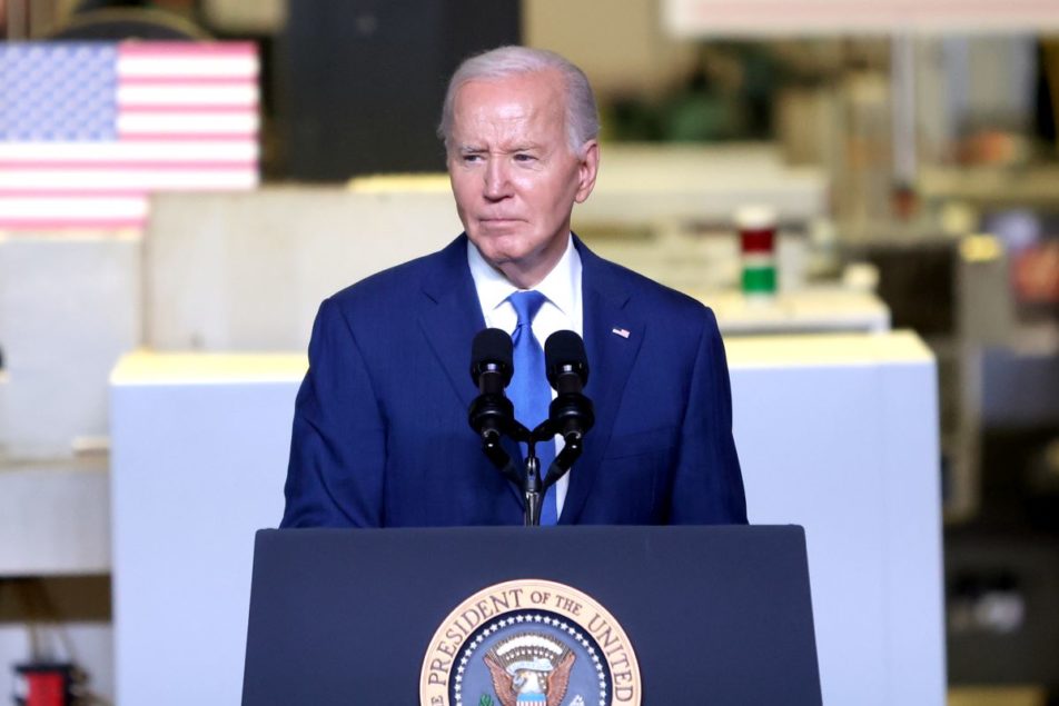 Biden Administration Imposes New Tariffs on Chinese Imports, Targeting EVs