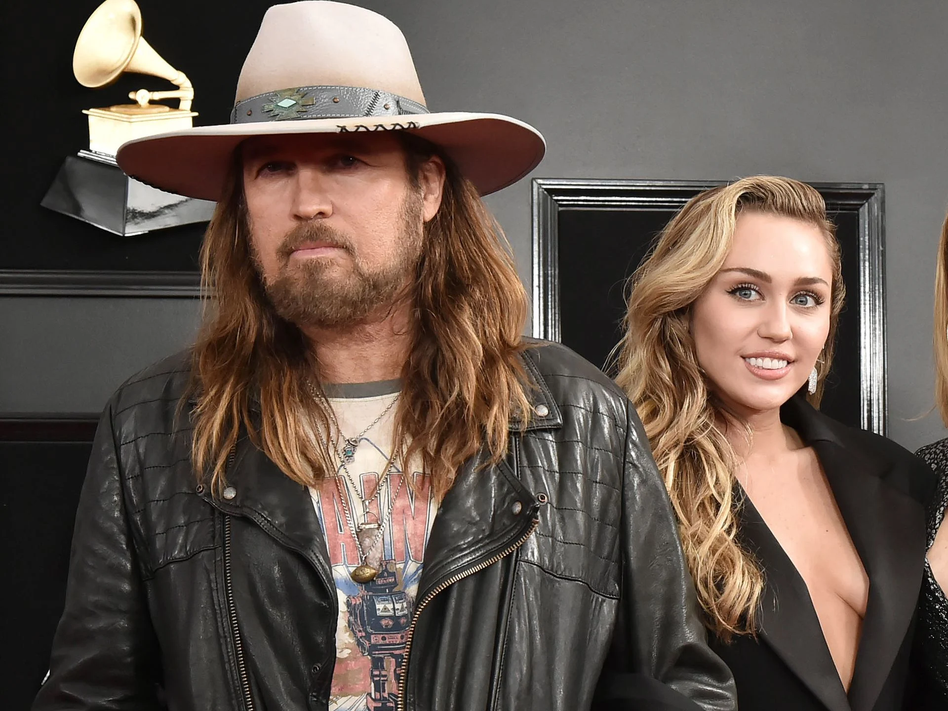 Miley Cyrus Addresses Rumored Rift with Father Billy Ray Cyrus