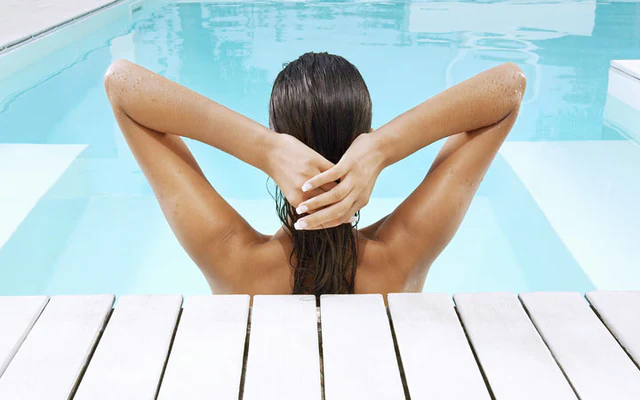 Protecting Your Hair from Chlorine Damage This Summer