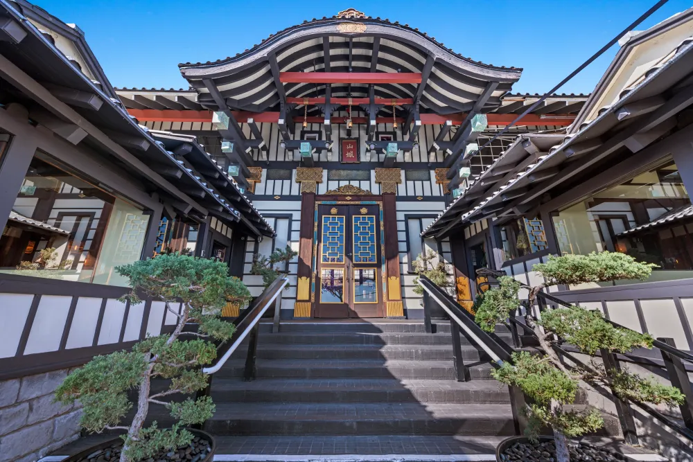 Legendary Yamashiro Restaurant and Historic Landmark in Hollywood Hills ...