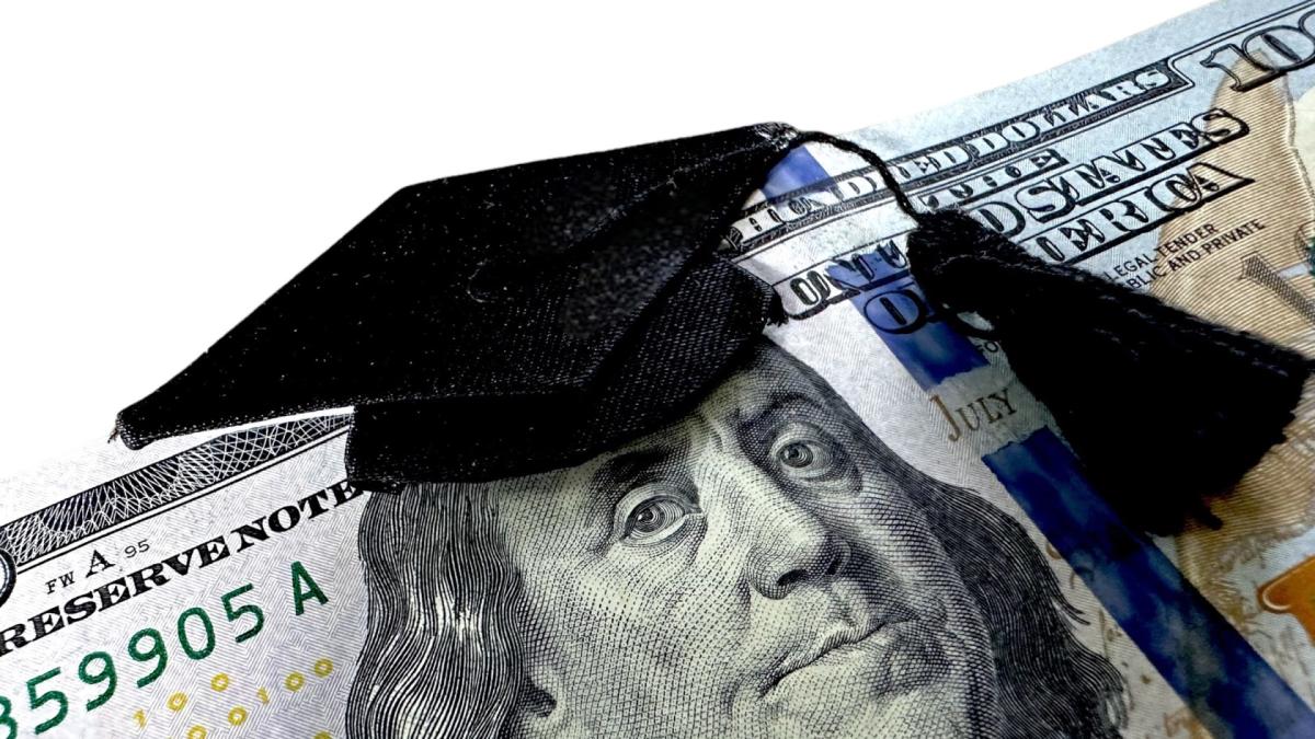 7 Ways to Pay Off $100,000 in Student Loan Debt in Under 5 Years