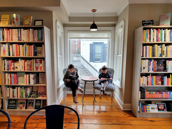 Lost in a good book? These two have found their happy place, proving that sometimes the best vacations happen between the pages.