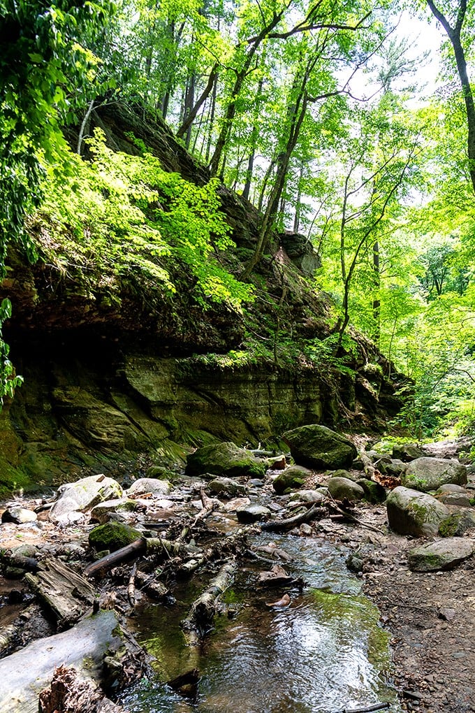 Navigate your way through this narrow gorge – it's like threading the needle of nature!