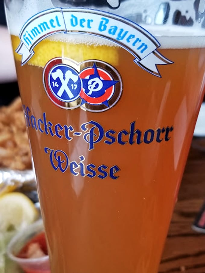 When in Rome – or Sycamore – do as the locals do: sip on a Hacker-Pschorr Weisse and pretend you can pronounce it.