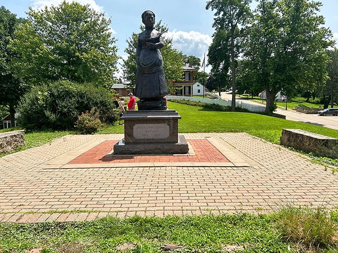 Standing tall and proud, this statue reminds us that behind every great man is an even greater woman.