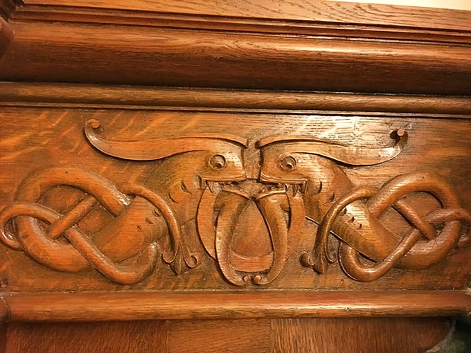 Who wood've thought carvings could be so fancy? These intricate designs are more detailed than a Scandinavian crime drama plot.