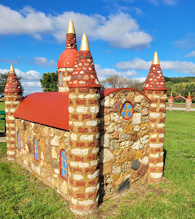 Part fairy tale castle, part medieval acid trip. This sculpture proves that in Wisconsin, even rocks have a sense of humor.