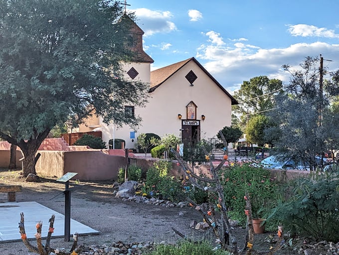 Tubac: Where art meets the desert. Even the cacti look like they're posing for a still life.