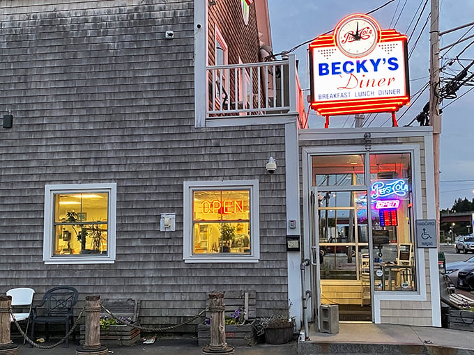 Neon lights and hearty bites! Becky's isn't just a diner, it's a Portland institution serving up comfort by the plateful.