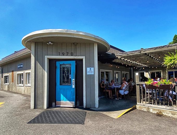 Croissants so flaky, they need their own dandruff shampoo. The Blue Door Cafe is a carb lover's dream come true.