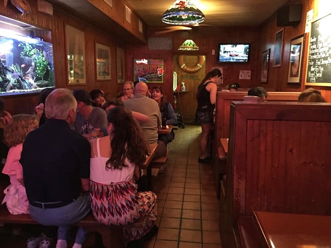 Where everybody knows your name... or at least your favorite fish! Frenchy's bustling dining room is where seafood lovers come to roost.