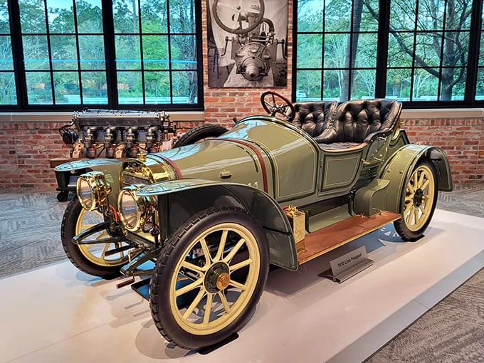 The 1910 Lion Peugeot: Great-great-grandaddy of the modern car. It's older than sliced bread, but twice as cool.