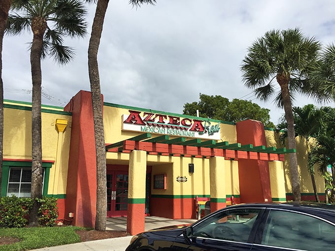 Azteca: Where tacos meet palm trees, and your taste buds go on a south-of-the-border vacation without leaving Florida!