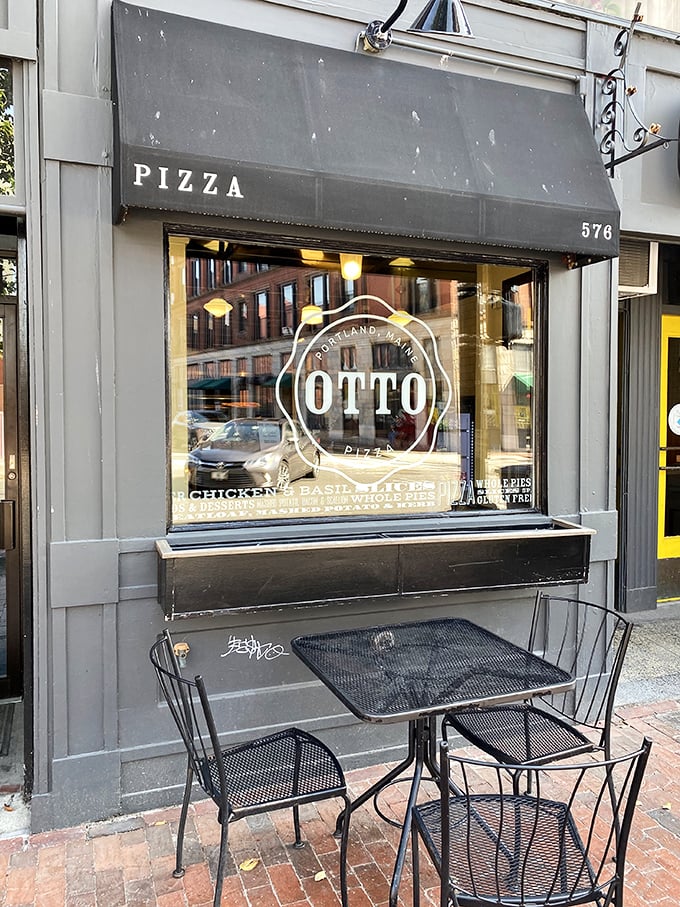 OTTO's outdoor seating: Where pizza meets fresh air in a delicious alfresco affair. People-watching has never been so tasty!