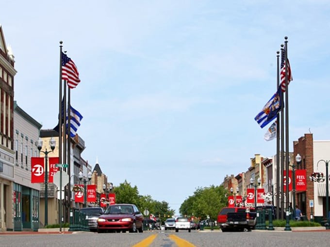 Stars, stripes, and "Zeel" as far as the eye can see! Zeeland's Main Street is like a Norman Rockwell painting come to life, with a dash of Dutch flair.