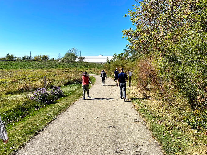 Nature's calling, and Zeeland's trails are answering! Time to lace up those hiking boots and channel your inner John Muir.