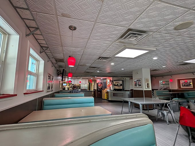 Retro chic meets comfort food heaven. Bearden's interior is where 'Happy Days' meets 'Diners, Drive-Ins and Dives' for a milkshake.