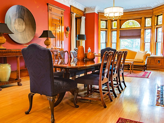 Who says you can't have a feast in a tower? This circular dining nook offers a side of panoramic views with your morning toast.