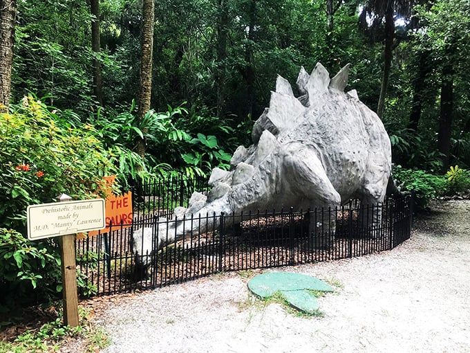 Sugar, spice, and everything prehistoric! This garden's got more layers than a paleontologist's cake. From antebellum ruins to kitschy dinos, it's Florida's quirkiest time capsule.