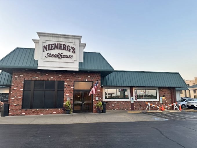 Classic steakhouse charm! Niemerg's blends family-friendly atmosphere with high-class cuts that'll make your taste buds sing.