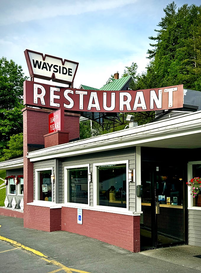 Comfort food so good, it should come with a warning label. This place has been filling bellies and hearts since before Instagram was a twinkle in Silicon Valley's eye.