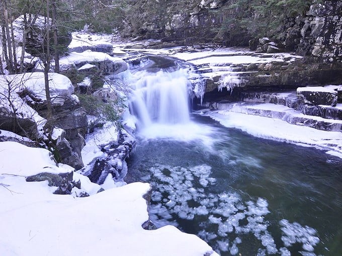 Bartlett Falls: Business in the front, party in the back. It's the waterfall equivalent of a rock 'n' roll mullet.