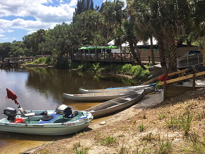 River views and canoe queues – it's not just lunch, it's an adventure waiting to happen!