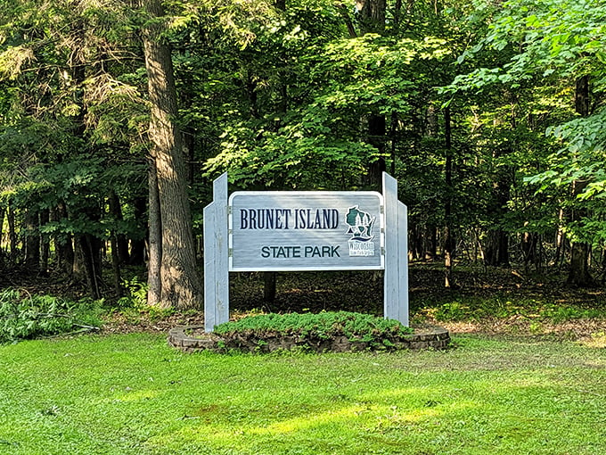 Welcome to Brunet Island, where adventure awaits! This sign might as well say, 