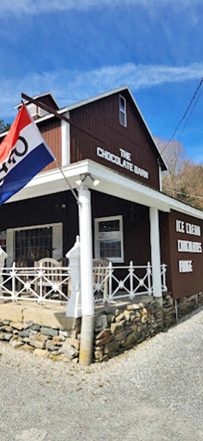 A chocolate oasis in the heart of Vermont! With its inviting porch and charming facade, The Chocolate Barn is like a sweet tooth's version of paradise.