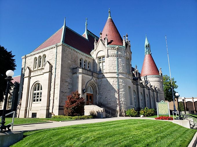 The Castle Museum: Where history gets a royal makeover! Saginaw's past comes alive in this postcard-perfect fortress of knowledge.