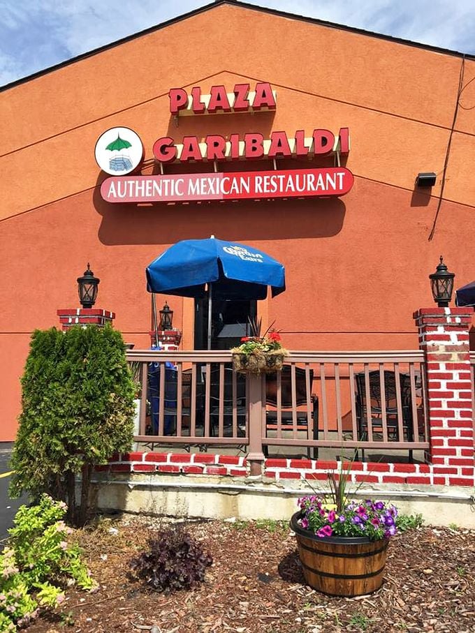 Olé meets uff-da at Plaza Garibaldi! This cozy corner of Mexico in New Ulm proves that lederhosen and sombreros can coexist deliciously. Photo credit: Plaza Garibaldi