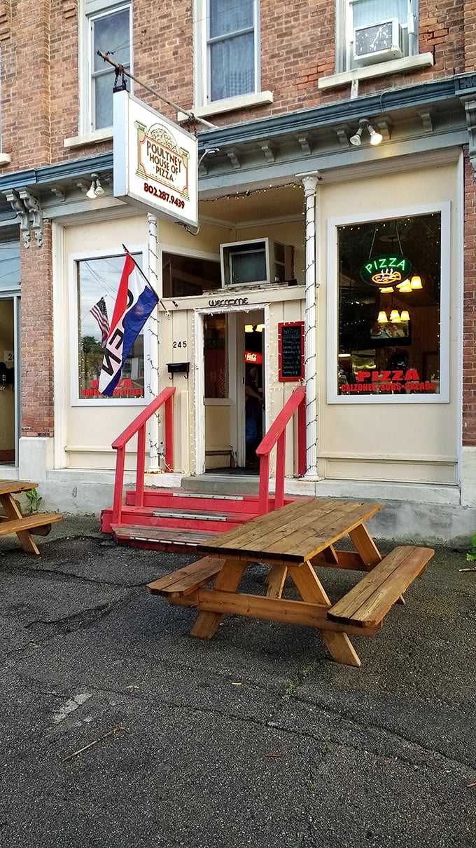 Greek-style greatness in the heart of Vermont. It's like Zeus himself blessed these pies!