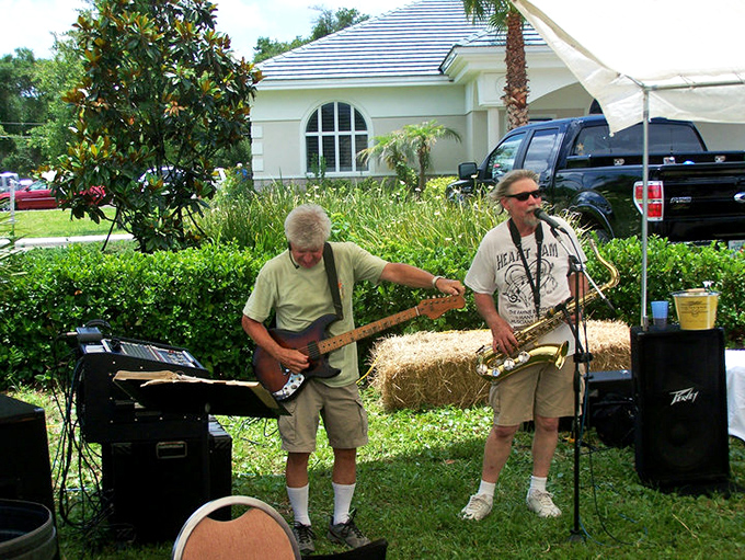 Who needs a jukebox when you've got live tunes? These guys are serving up some homegrown melodies with a side of small-town charm.