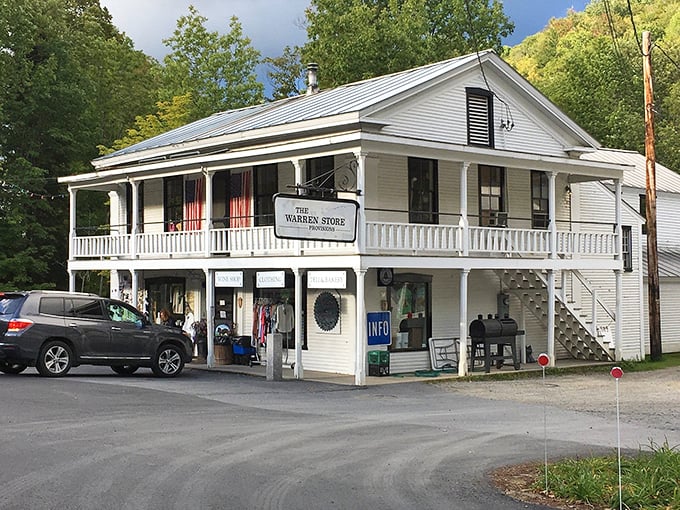 Time-traveling taste buds: The Warren Store's classic charm houses modern sandwich marvels. Doc Brown would approve!