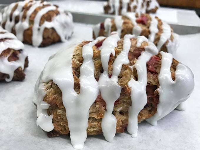 These scones are so pretty, they could star in their own rom-com. Move over, Meg Ryan – there's a new sweetheart in town!