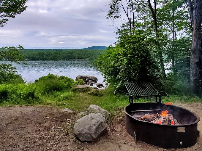 S'more than just a campfire: Lake views, dancing flames, and the promise of gooey treats. It's the ultimate "dinner and a show."