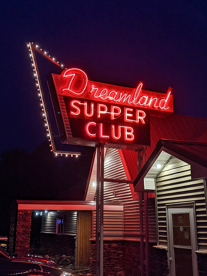 By day, charming roadside spot. By night, retro wonderland. Dreamland: where appetites go to party after dark.