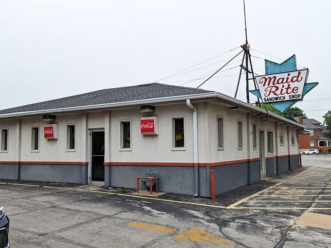 Step back in time! This retro sign isn't just eye-catching—it's a beacon for comfort food lovers everywhere.