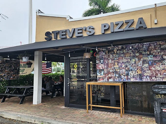 Welcome to pizza paradise! Steve's Pizza stands proud under the Miami sun, promising a slice of Italian heaven in the heart of Florida.