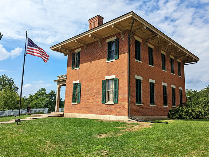 A slice of presidential pie! This brick beauty stands tall, its green shutters winking at history like a charming time traveler.