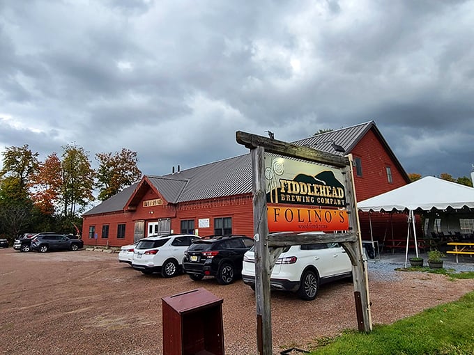 A red barn that houses pizza perfection? Folino's proves that sometimes, the best things come in unexpected packages. This rustic exterior hides a world of wood-fired wonders within.