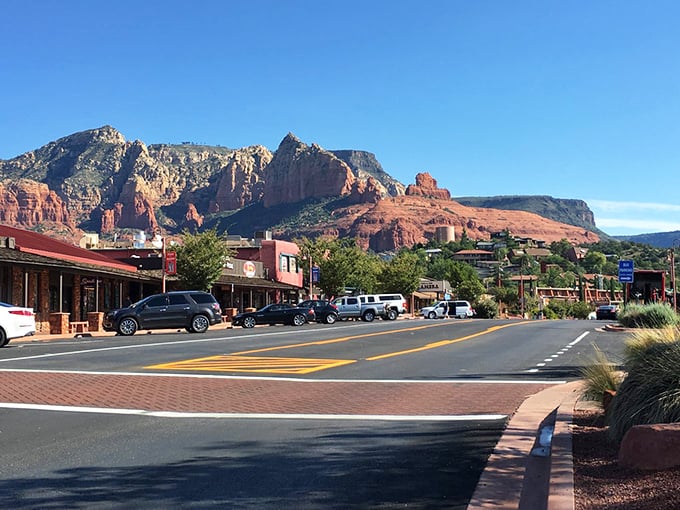 Sedona: Where the streets are paved with charm and the sky's always dressed in its Sunday best. A postcard come to life!