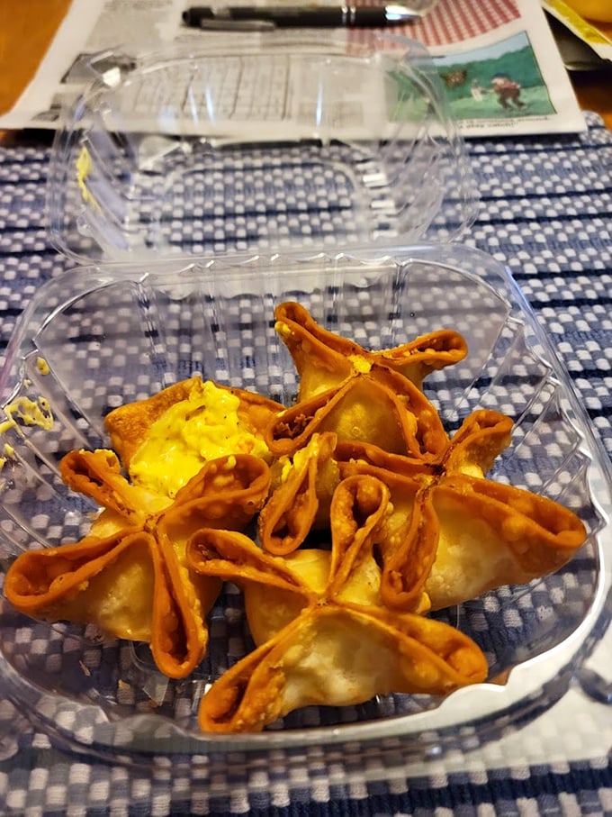 These little pouches of joy look crispy enough to make even the Lay's potato chip guy jealous. Crab Rangoon: because sometimes you need to treat yourself. 