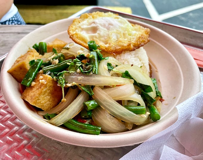 Green, mean, and ready to make your taste buds scream (with joy)! This basil stir fry is bringing the heat to the Sunshine State.