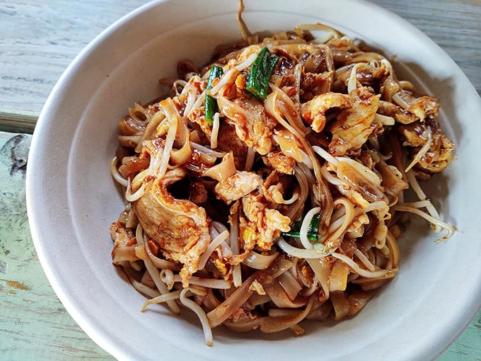 Noodles, noodles everywhere, and every bite a treat! This Pad Thai looks ready to transport you straight to the streets of Bangkok. 