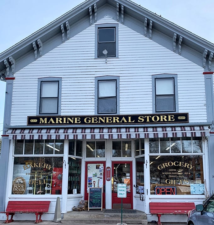 Stars and stripes forever! This patriotic facade hides a deli counter that'll have you pledging allegiance to their sandwiches.