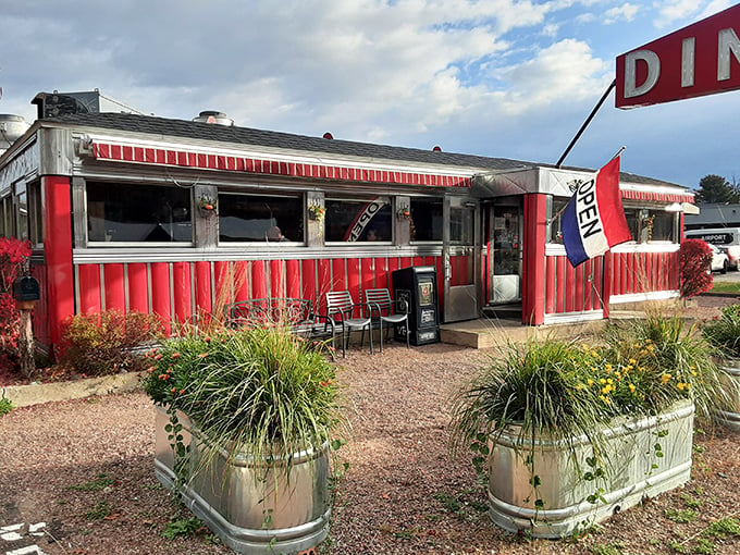 The Parkway Diner: Where time stands still, but flavors race forward. Buckle up for a retro ride your taste buds won't forget!