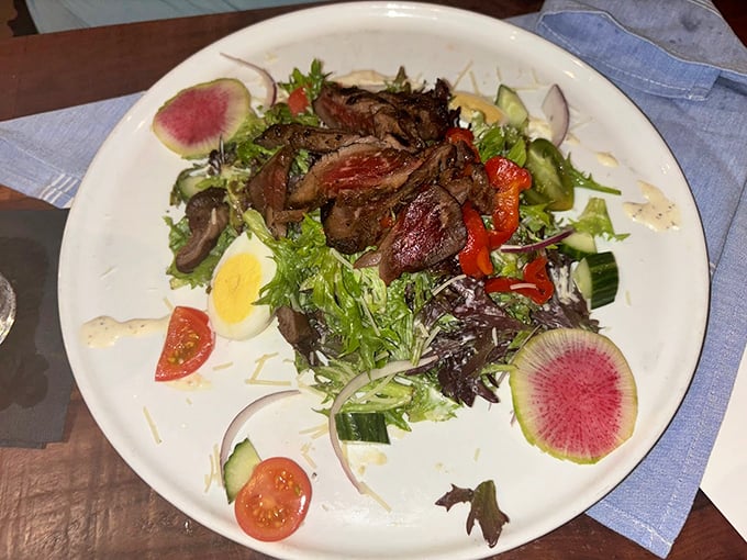 A salad that could turn Popeye into a beef enthusiast! This steak salad is proof that 