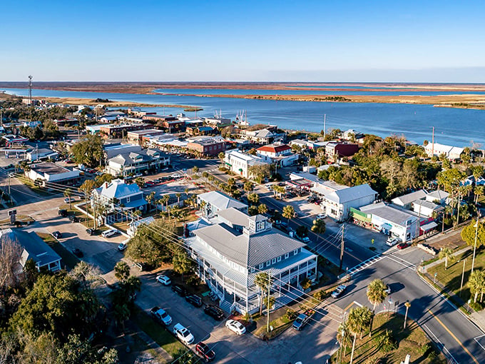 Apalachicola: Where oysters are king and time moves at the pace of a lazy river. This charming waterfront town is a slice of Old Florida at its finest.