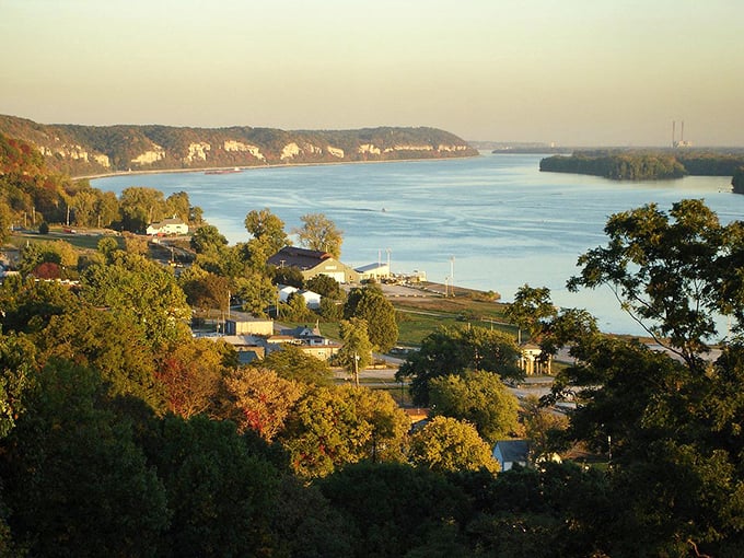 Grafton: Where rivers meet and adventures begin. With views this stunning, you'll feel like you're starring in your own Mark Twain novel.